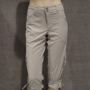 Athleta Low Rise Dipper capri pant 6 tall